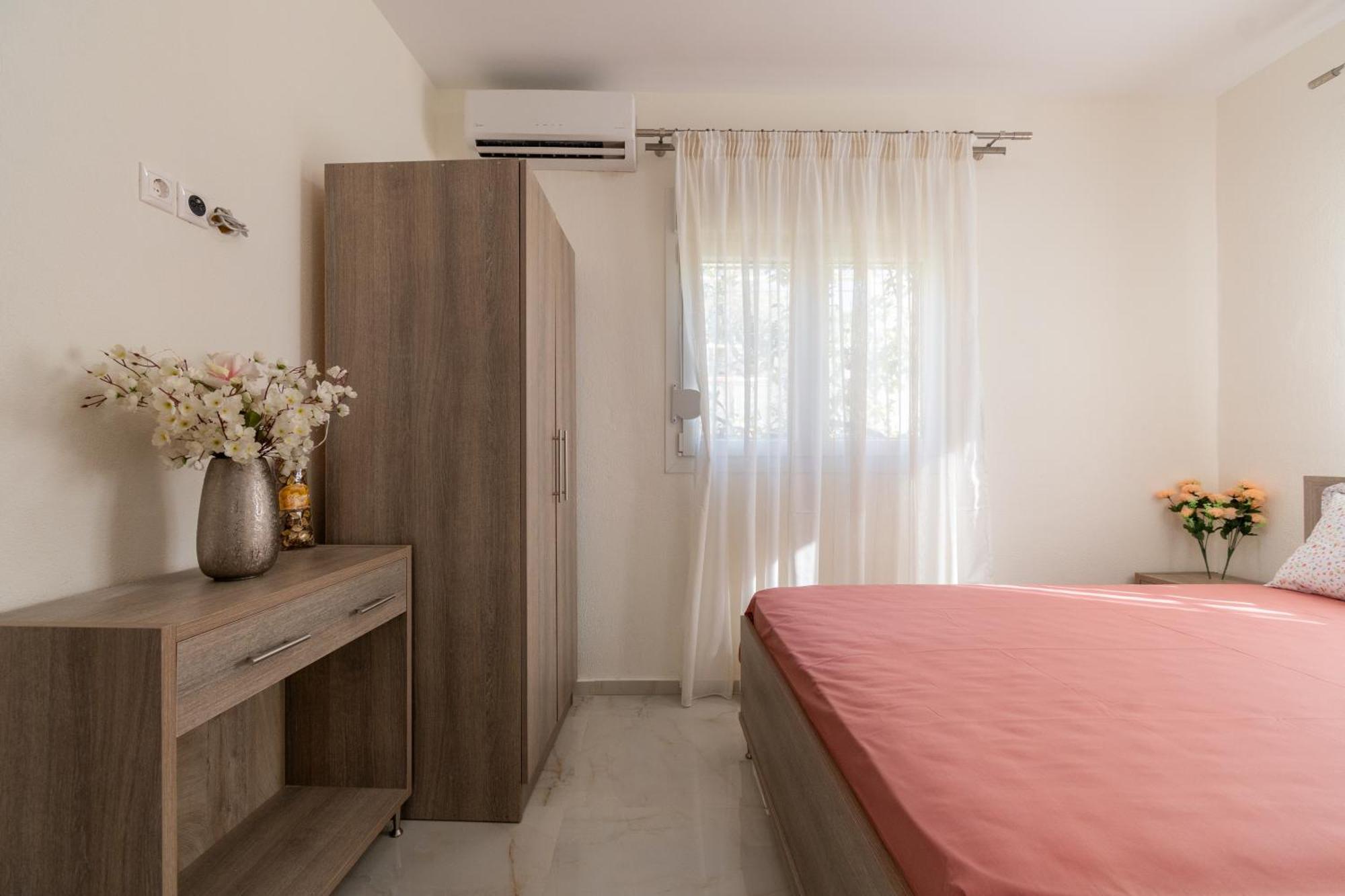 Paradise House Apartment
